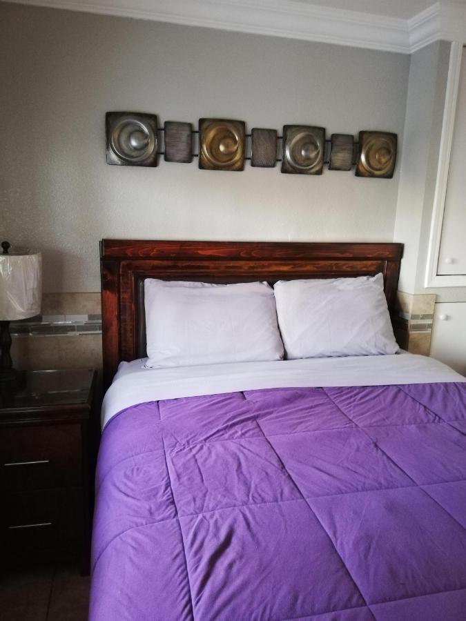 Suites Leon Rojo Τιχουάνα Εξωτερικό φωτογραφία